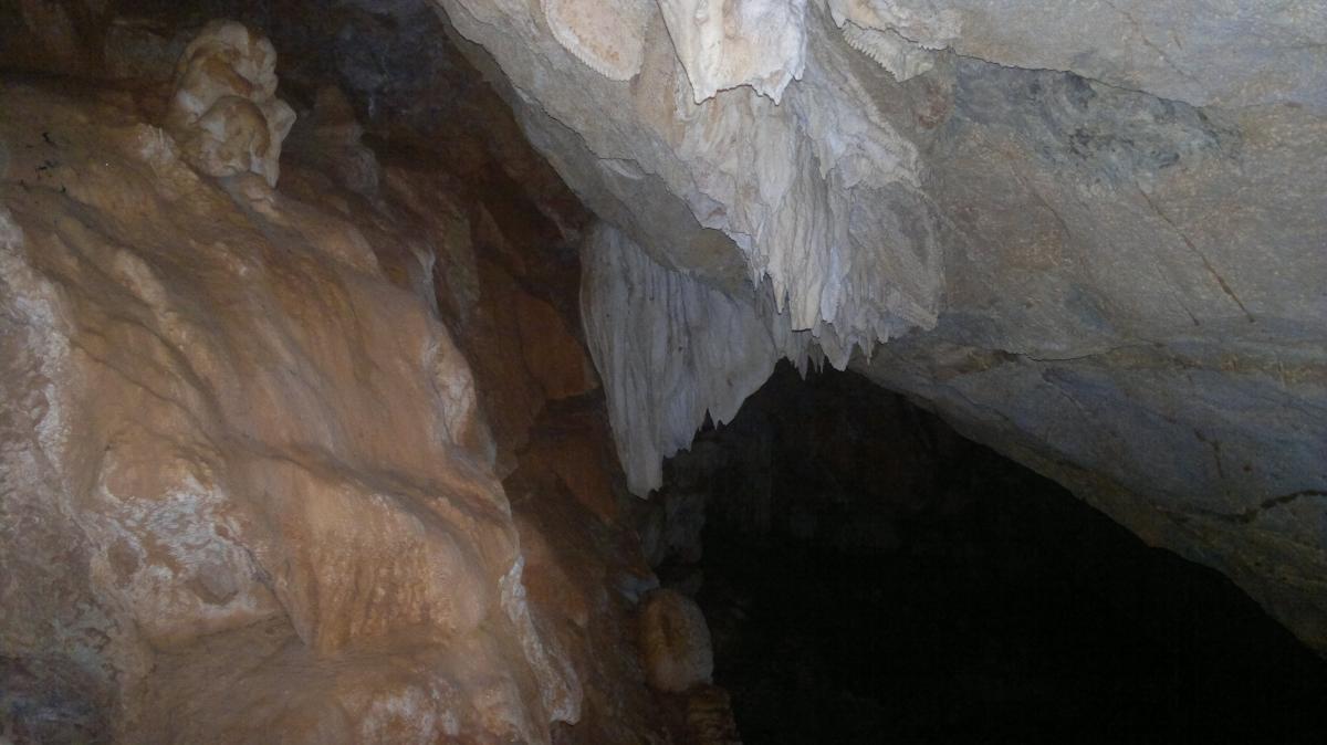 Cidade goiana é um paraíso com mais de 50 cavernas e grutas pertinho de Goiânia